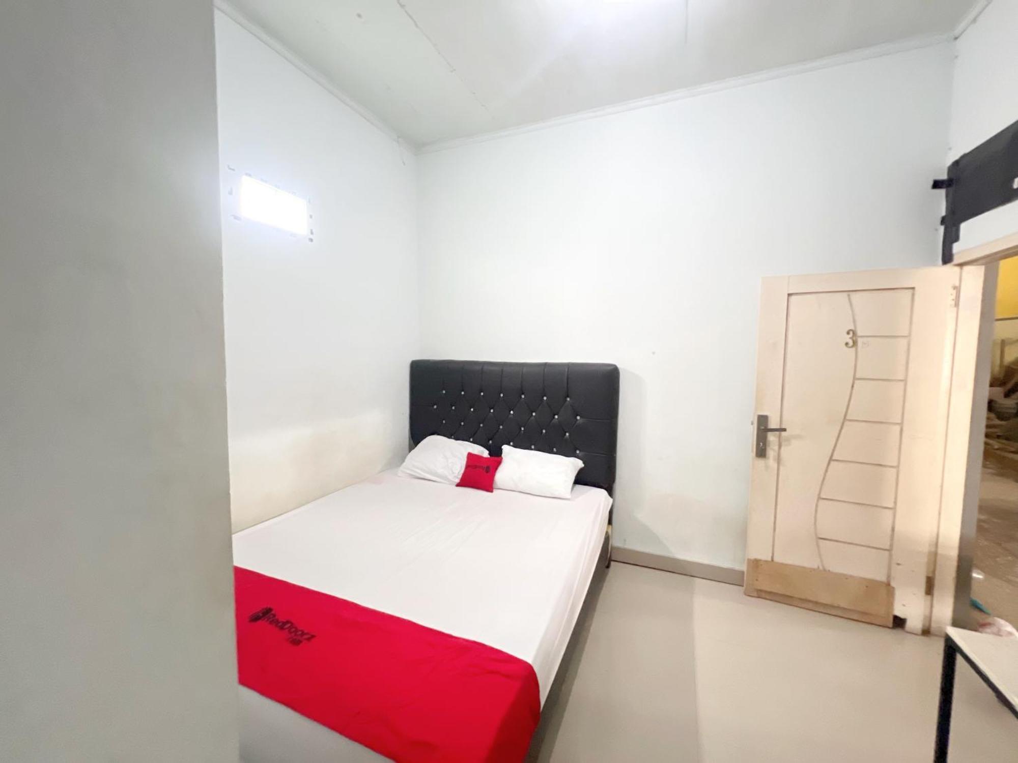 Reddoorz At Kay Residence Waydadi Lampung Bandar Lampung Exterior foto