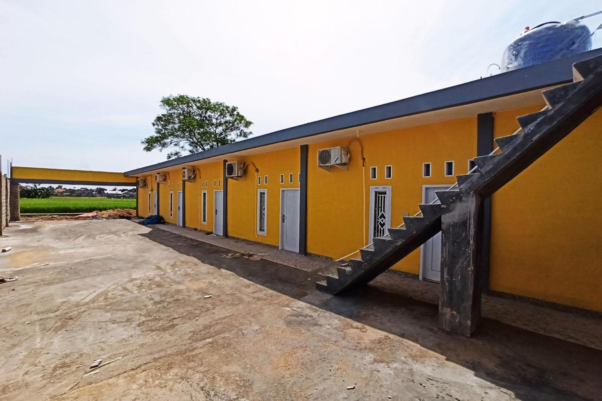 Reddoorz At Kay Residence Waydadi Lampung Bandar Lampung Exterior foto